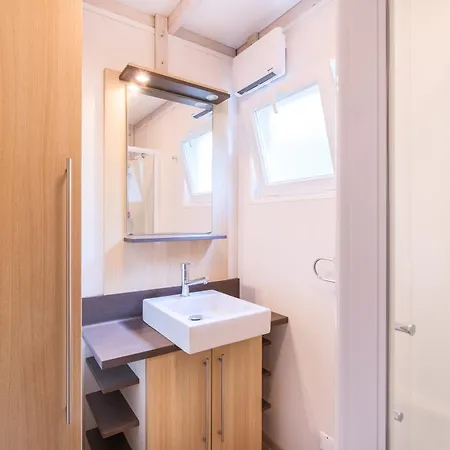 Campsite En Parc Residentiel Pour 4 Personnes A Proximite De La *