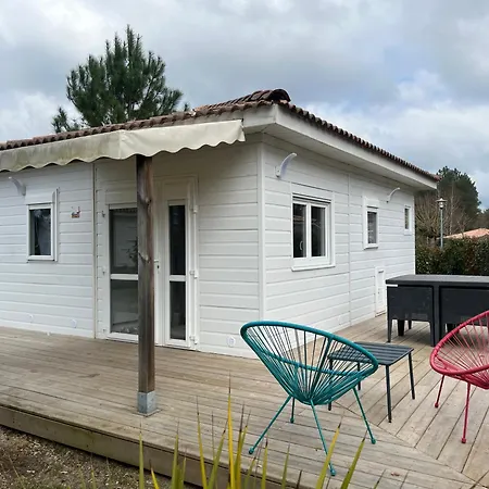 En Parc Residentiel Pour 4 Personnes A Proximite De La Campingplatz