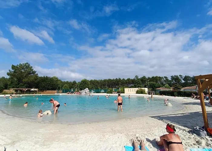 En Parc Residentiel Pour 4 Personnes A Proximite De La Campingplatz *