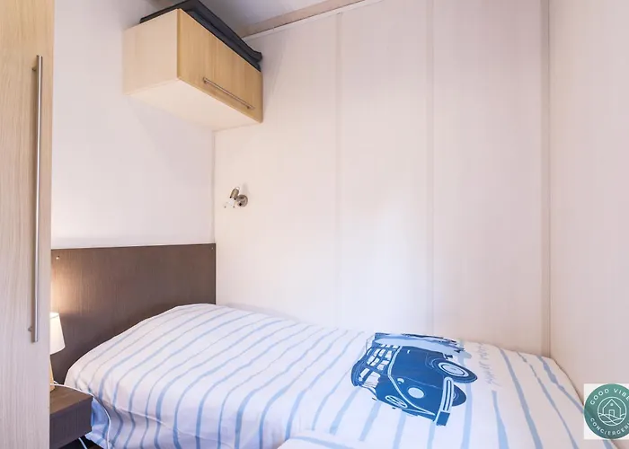 En Parc Residentiel Pour 4 Personnes A Proximite De La