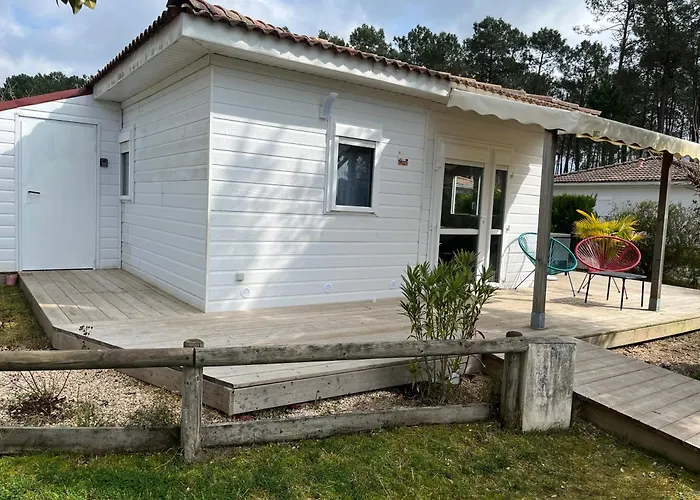 Campingplatz En Parc Residentiel Pour 4 Personnes A Proximite De La Lit-et-Mixe